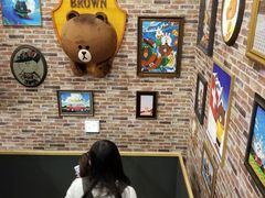 -LINE FRIENDS Garosu-gil Flagship Store