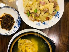 -缘来聚·徽菜名店(黄山宏村店)