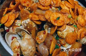 Tofu Cake Stir-fried with Clams
