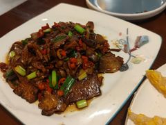 -钟掌勺忘不了地道湘菜(新天地假日广场店)