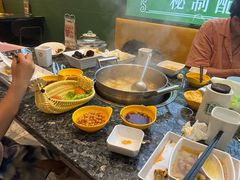 -一席地·本地鸡窝·杭帮鸡火锅(萧山银隆百货店)