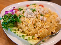 -Chom Cafe and Restaurant