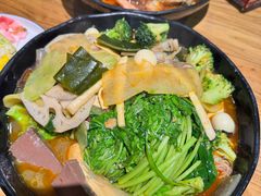 -万记麻辣烫国展总店