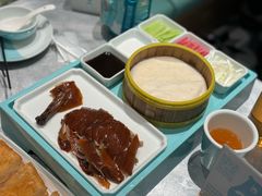 姚姚北京烤鸭-姚姚酸菜鱼·金戈戈香港豉油鸡(喜荟城联名店)