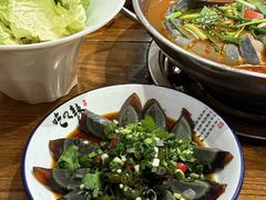 -亮欢寨酸汤鱼(沙冲路店)