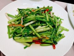 旱芹干丝-名豪品鲜荟(云亭店)