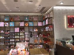 -VENCHI 闻绮(北京国贸商城店)