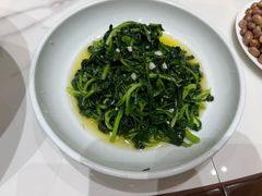 -梅花香里大酒店(郁金香路店)