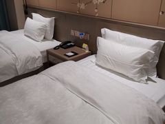 -山明水秀大饭店