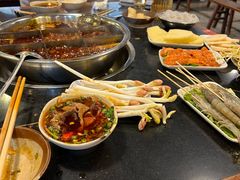 -邓莽子老火锅(中兴路总店)