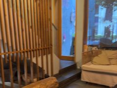 -泰·菩提树下[泰式按摩x精油SPAx肩颈头疗](新景店)
