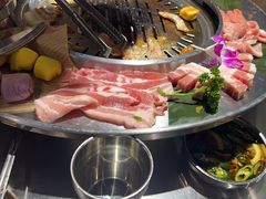 -哈哈碳都·牛肋条无限自助烤肉(宝龙店)
