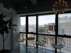 -宫铭烫发染发接发店