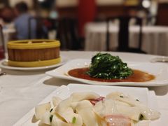 -梅龙镇酒家(南京西路总店)