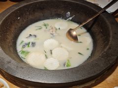 -咕嘟草帽鱼·牛奶一样的鲜鱼汤(天鹅湖万达广场店)