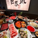 这家火锅。。。店员都被吃成好朋友拉❗️