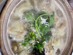 -小许三鲜砂锅馄饨店(家多乐烟酒店)