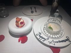 -弦月窗LUNETTE BY AMANDA(复兴路店)