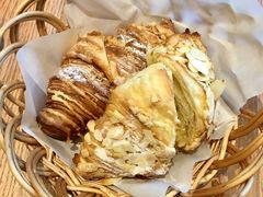杏仁羊角-麦田工坊(月湖店)