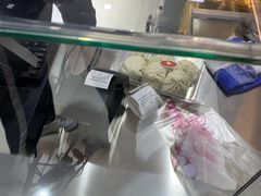 -白玉兰食品甜凤店(合生汇店)