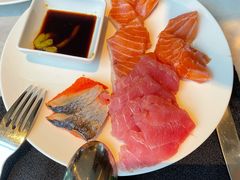 厚切三文鱼刺身-西安高新洲际酒店•源咖啡全日制餐厅