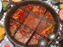九宫格红汤锅-董眼镜火锅(洪崖洞总店)