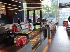 -星巴克臻选(上海虹桥新天地三店)