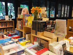 -猫的天空之城概念书店(杭州南宋御街店)