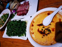 -老滇山寨•云南特色菜•地方菜•民族风情歌舞表演(金碧店)