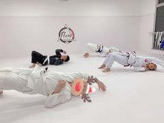 -Flow巴西柔术拳击泰拳馆