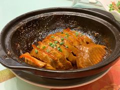 砂锅芋头-皇宫大酒店