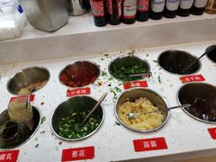 -杨老板·海鲜集市火锅·鲜切牛肉(中防万宝店)