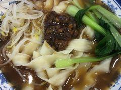 -犟骨头排骨饭•大骨面(弘阳广场店)