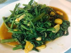-明记烧鱼美味店