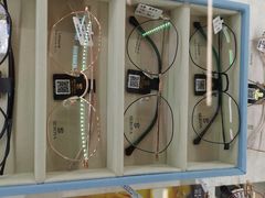 -明月眼镜(三坝店)