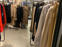 -Max Mara(王府井奥莱·香江小镇店)