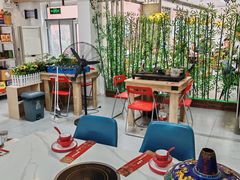-毛辣果·贵州红酸汤牛肉火锅(西单店)