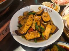 -富正毅三下锅·湘西韵味(天门山索道店)