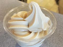 -喜茶(迪士尼小镇·平行宇宙店)
