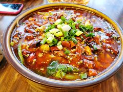 -乡土特色.冷锅鱼.牦牛肉汤锅