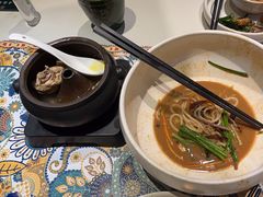 -云海肴·汽锅鸡·云南菜(天山百盛优客店)