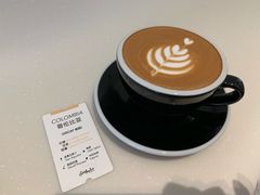 牛奶咖啡-Seesaw Coffee(上生新所店)