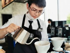 -星巴克臻选(湖滨道店)