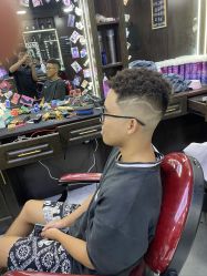 -Barber潮先生男士理发店