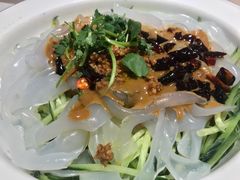 -老码头黑皮肘子锅包肉(赣水路店)