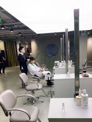 -变画·发型STUDIO