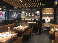 大堂-山城外·非遗酸菜鱼(蜀都万达店)