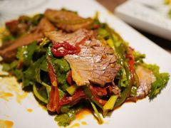 椒拌牛肉-云海肴·汽锅鸡·云南菜(美罗城店)