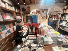 -橡皮书店(翠湖北路店)