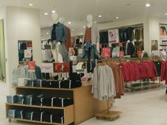 -优衣库(红谷滩万达店)